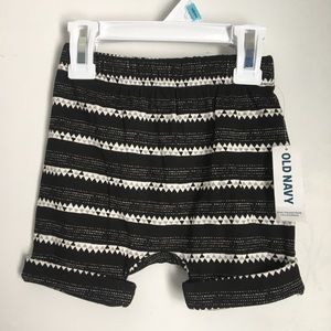 Old Navy 6-12M Shorts Black&White Aztec Design